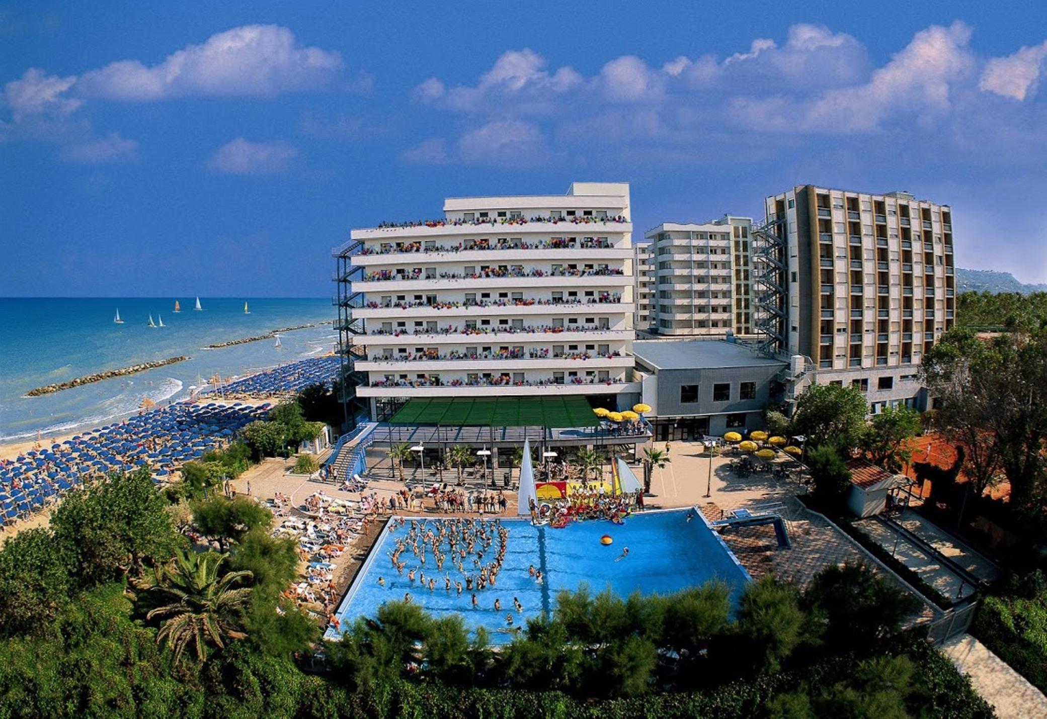 Serena Majestic Hotel Montesilvano Exterior foto